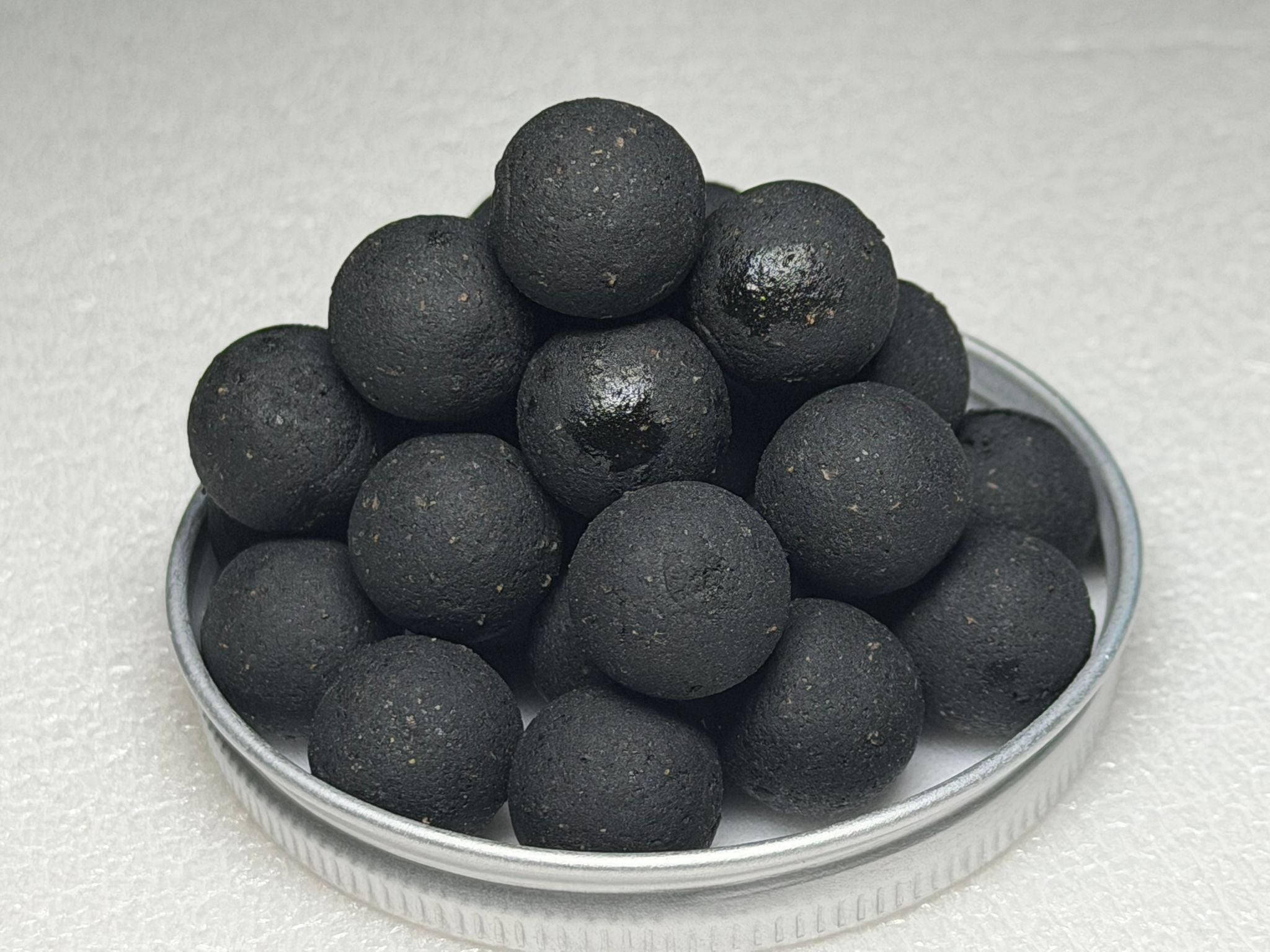 Amino Heat Wafters &amp; Pop-Ups




Developed for anglers who demand the very best, Amino Heat Wafters &amp; Pop-Ups are infused with a premium blend of meat proteins, spicy pepperoni oils and fiery chilli extracts to create an irresistible food signal.




Each hookbait is hand-cured for months and drip-fed with an expensive combination of free amino acids, hydrolysed proteins, liver extracts, betaine, yeast extracts, palatants, organic acids and appetite stimulants. This complex mix continuously leaks at
